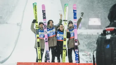 Prevc holt Gold, Japan siegt im Teambewerb